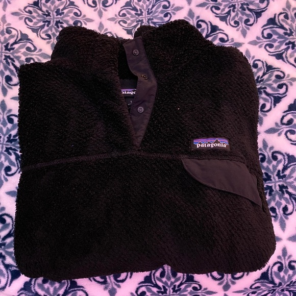 Tops - Black Patagonia fleece